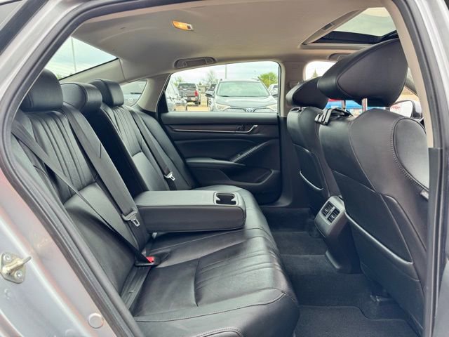 Used 2019 Honda Accord Touring image 30