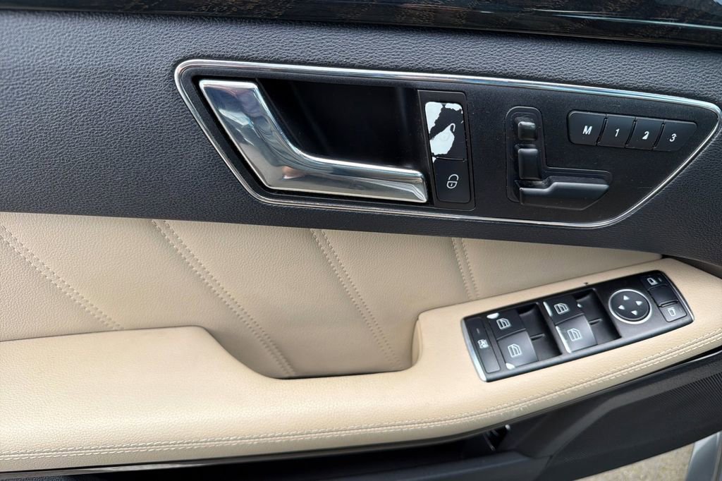 Used 2011 Mercedes-Benz E 350 Sedan image 9