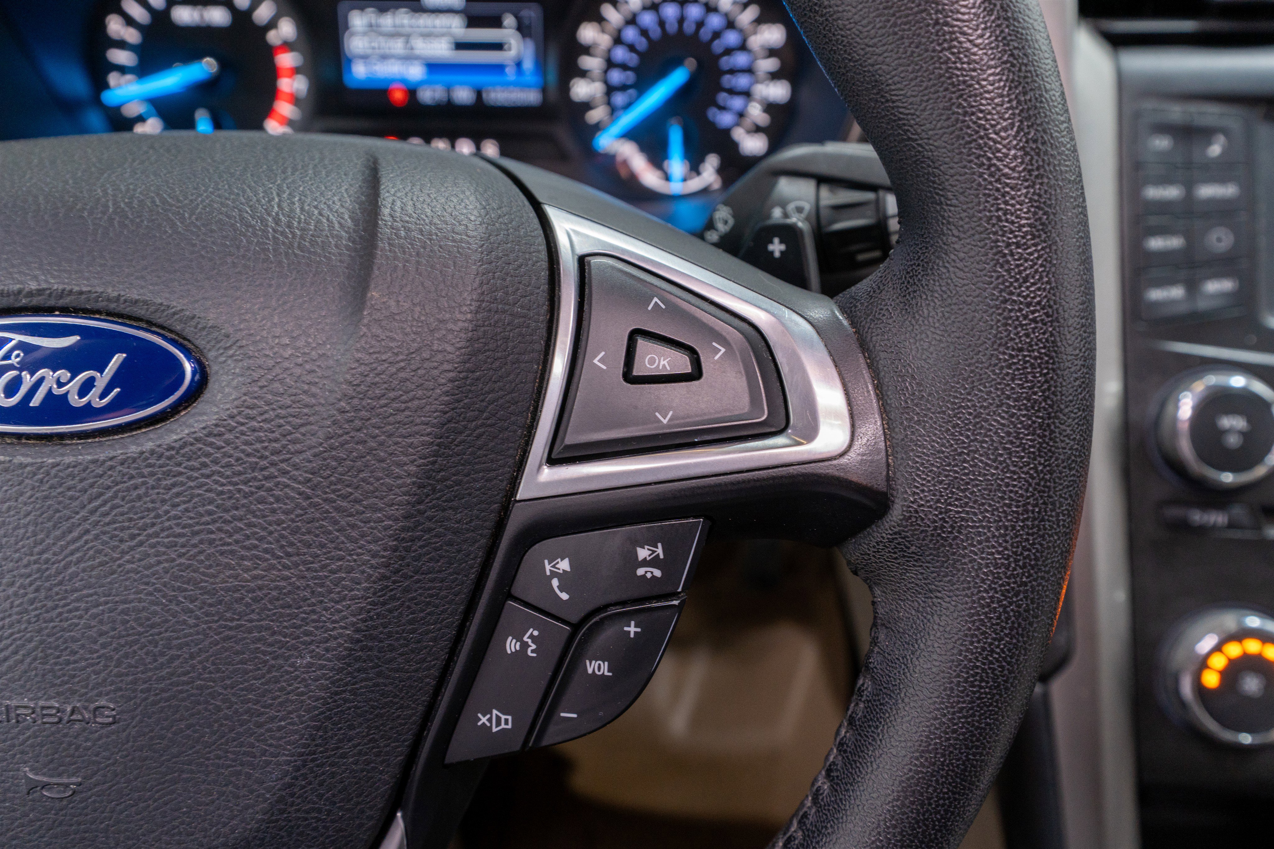 Used 2017 Ford Fusion SE image 21