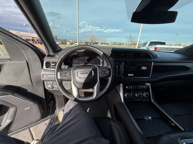 Used 2023 GMC Yukon Denali image 15