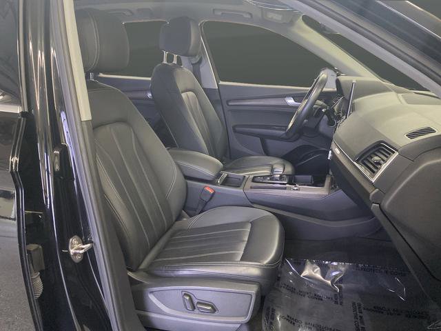 Used 2021 Audi Q5 e Premium w/ Convenience Package image 27