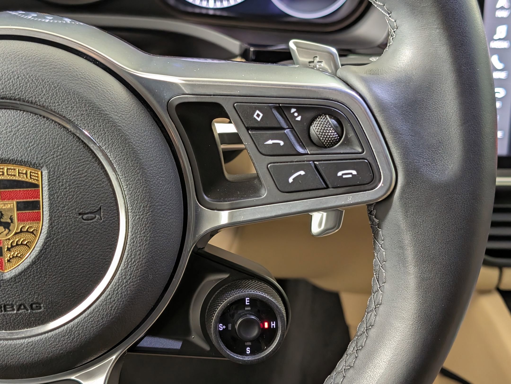 Used 2021 Porsche Cayenne E-Hybrid image 21