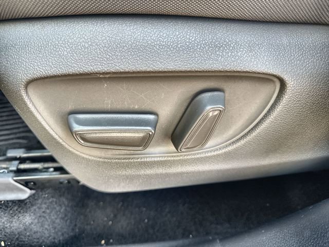 Used 2023 Toyota Highlander XLE image 21