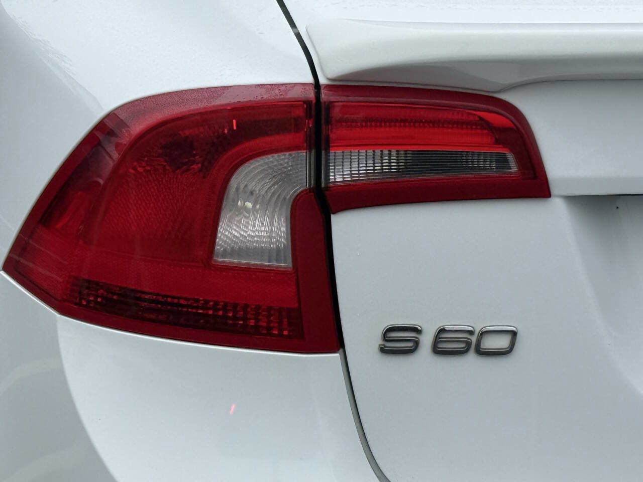 Used 2012 Volvo S60 T6 R-Design image 18