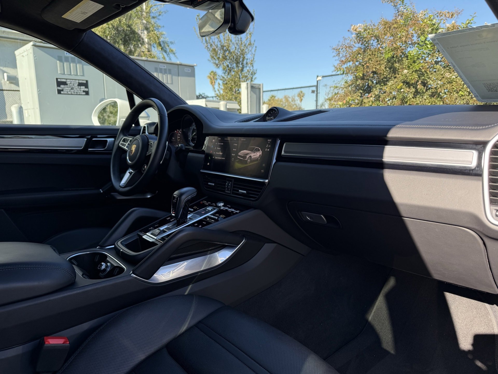 Certified 2022 Porsche Cayenne Turbo S image 25