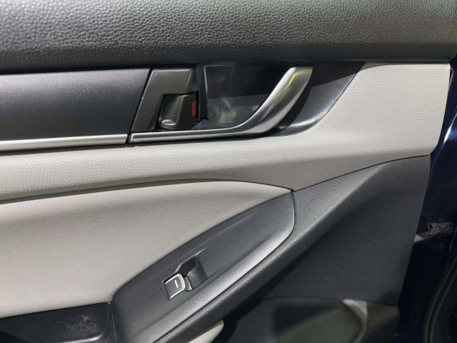 Used 2020 Honda Accord EX image 38