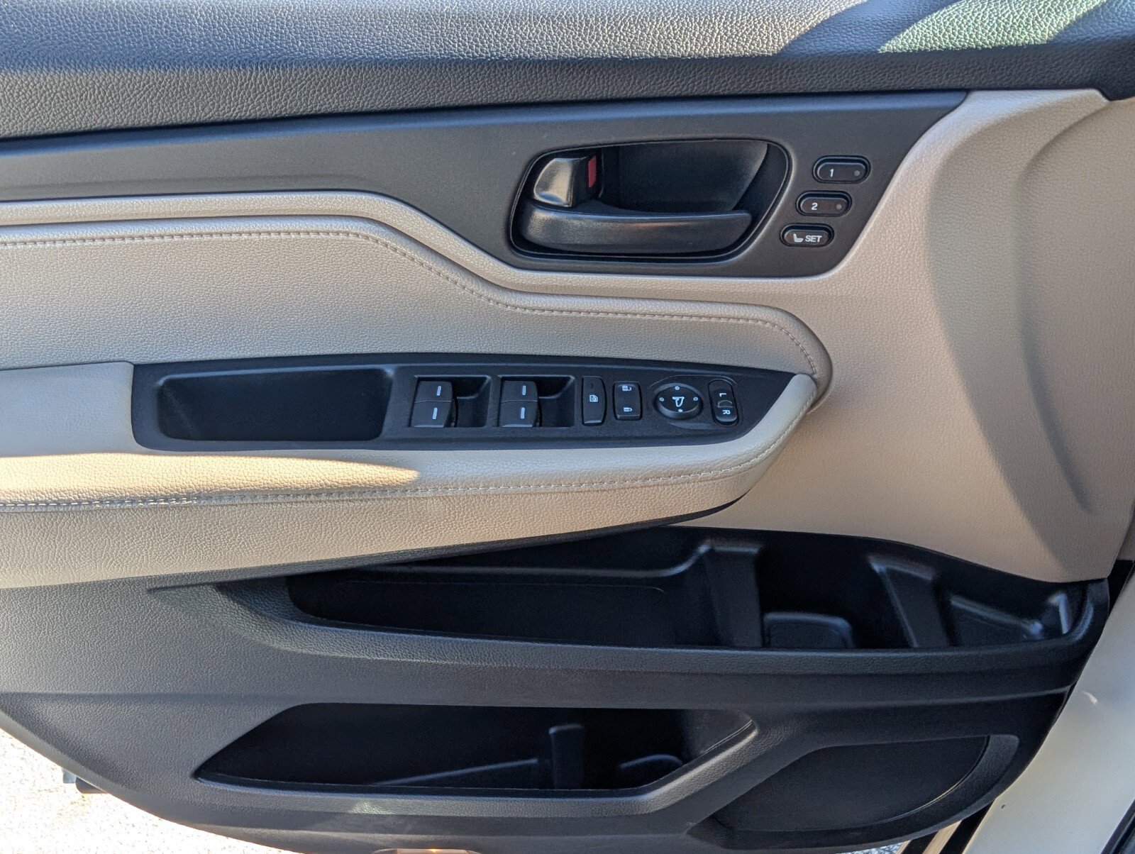 Used 2022 Honda Odyssey EX-L image 34