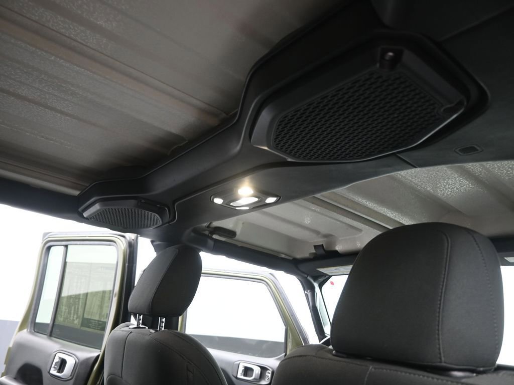 Used 2021 Jeep Wrangler Unlimited Sport image 24