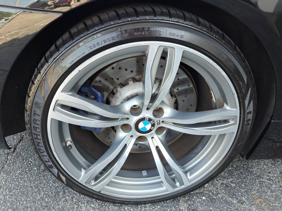 Used 2014 BMW M6 Convertible RWD image 18