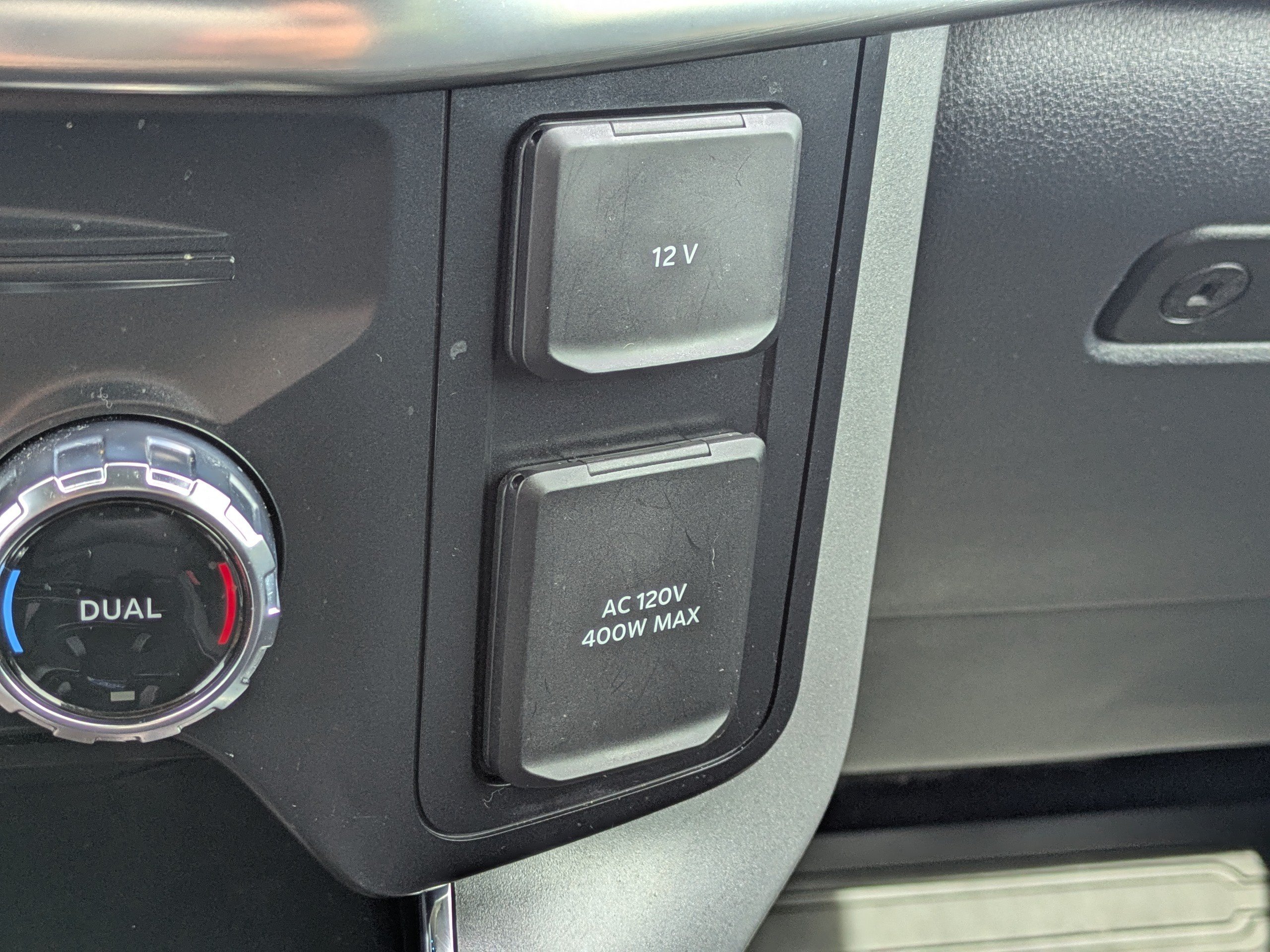 Used 2023 Ford F150 Lariat w/ Equipment Group 502A High AWD/4WD image 32