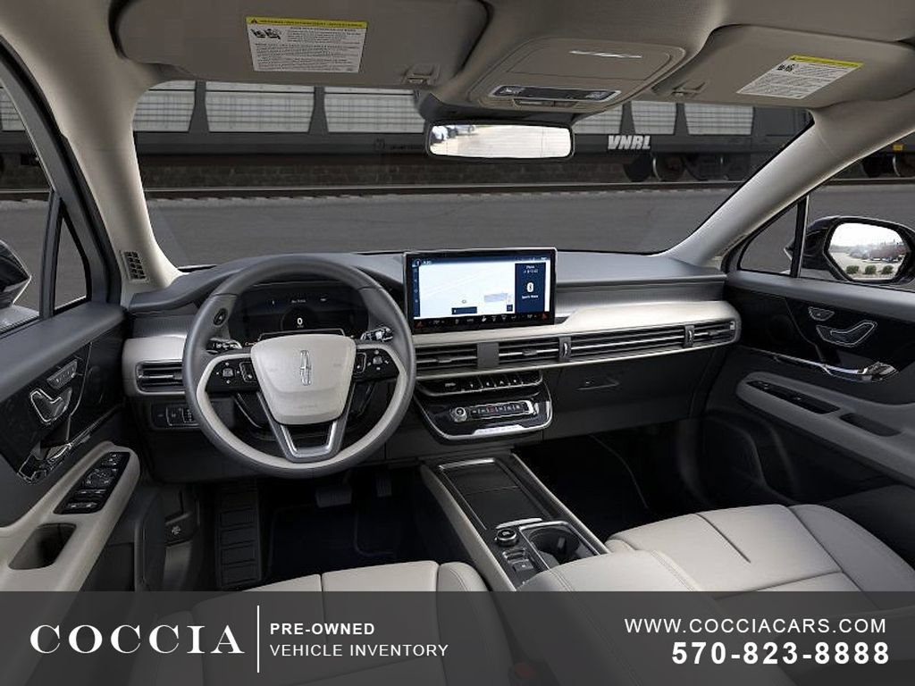 Used 2026 Lincoln Corsair Premiere AWD/4WD image 6