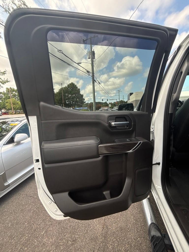 Used 2021 Chevrolet Silverado 1500 LTZ AWD/4WD image 16