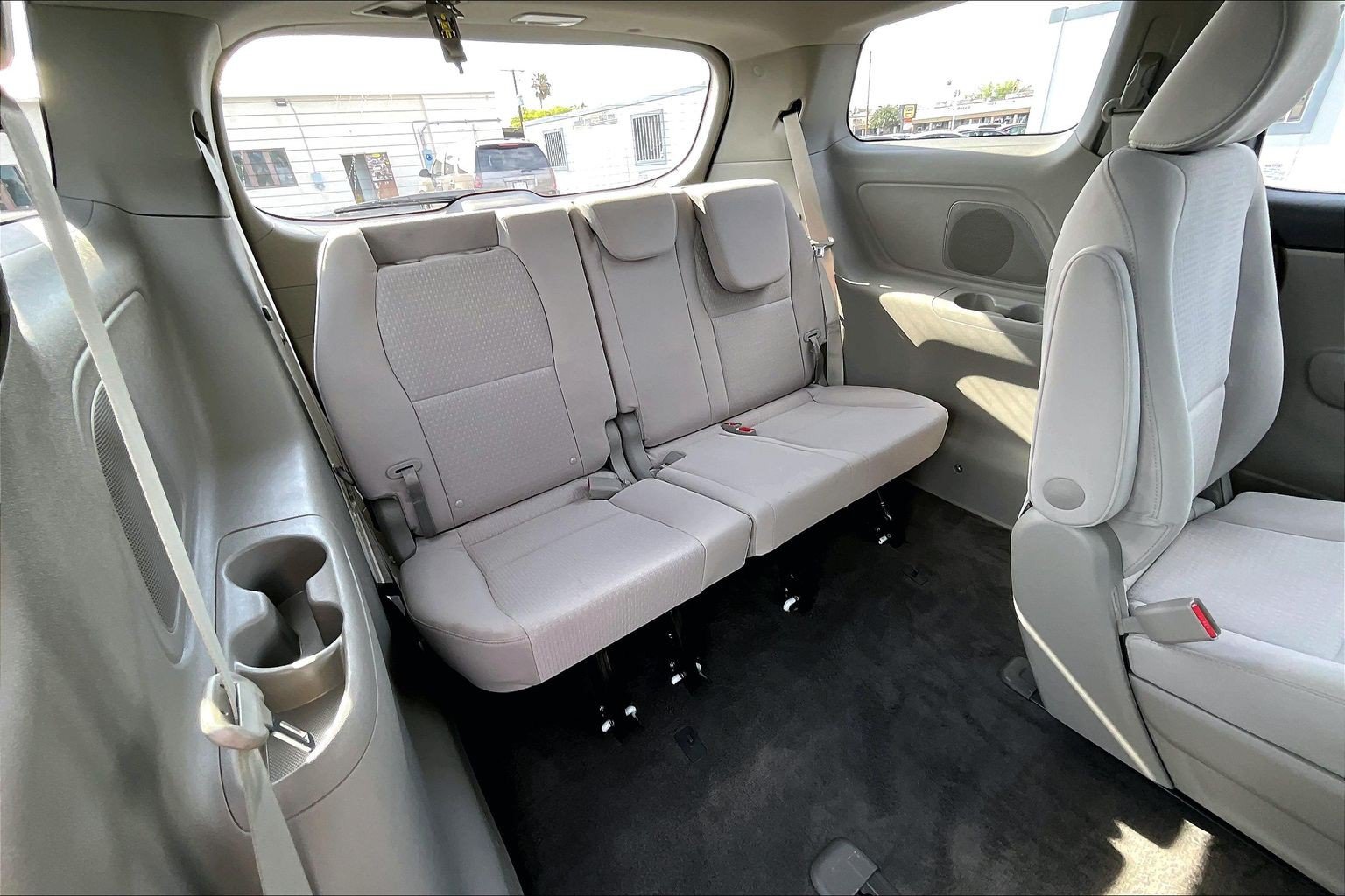 Used 2018 Kia Sedona L FWD image 28