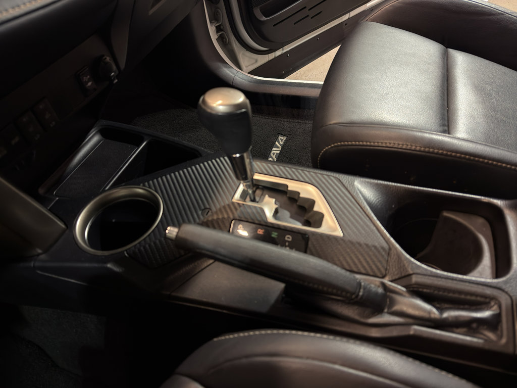 Used 2015 Toyota RAV4 Limited w/ Technology Package image 16