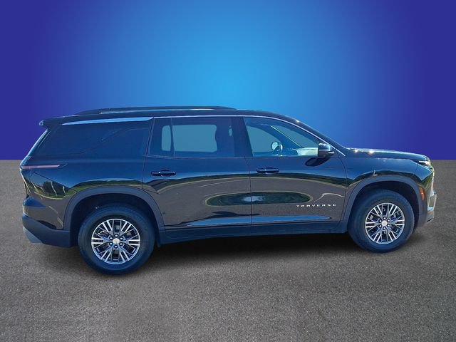 Used 2024 Chevrolet Traverse LT FWD image 4