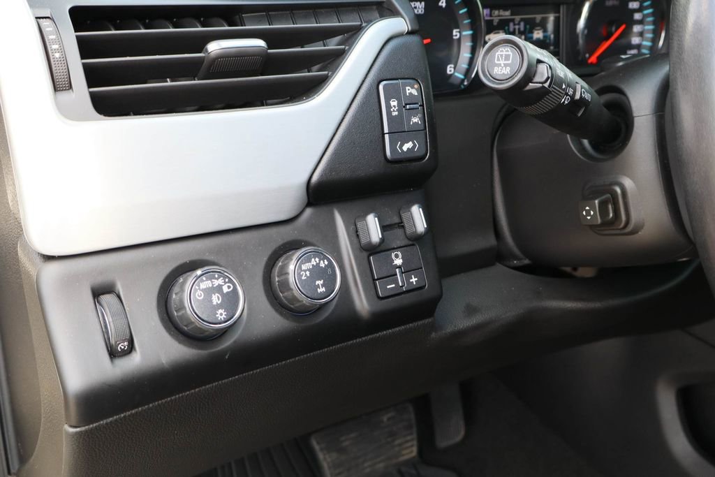 Certified 2018 GMC Yukon SLT w/ Open Road Package AWD/4WD image 13