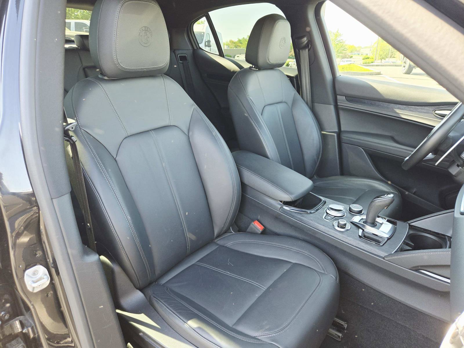 Used 2024 Alfa Romeo Stelvio Sprint image 16