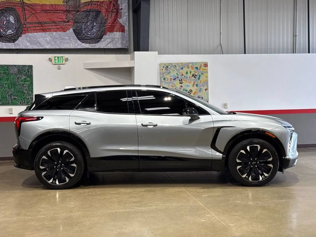 Used 2024 Chevrolet Blazer EV RS AWD/4WD image 3