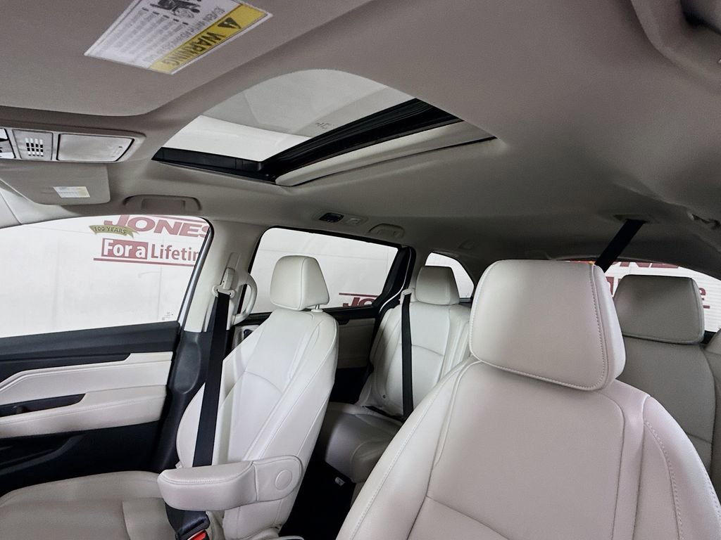 Used 2025 Honda Odyssey EX-L image 10