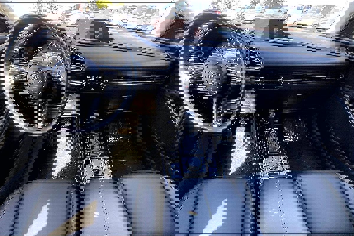 Used 2025 MAZDA CX-30 AWD 2.5 S w/ Preferred Package image 19