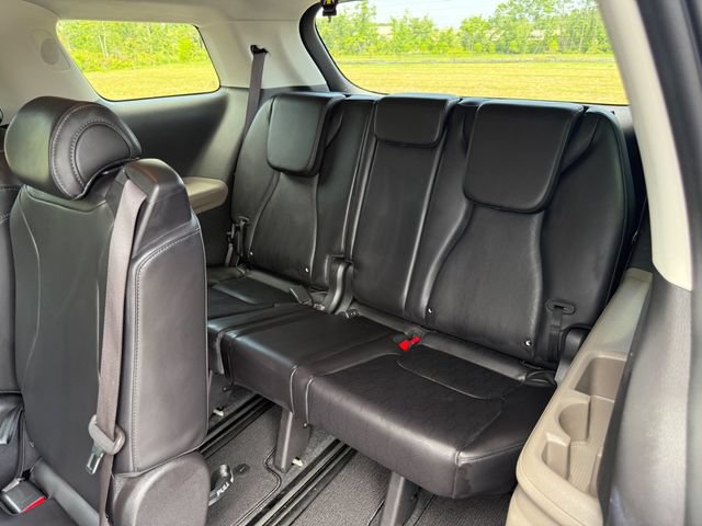 Used 2025 Kia Carnival FWD image 15