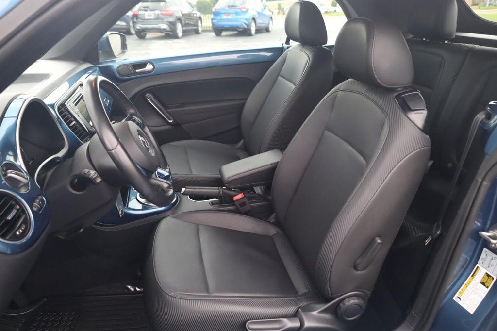 Used 2019 Volkswagen Beetle 2.0T S FWD image 16