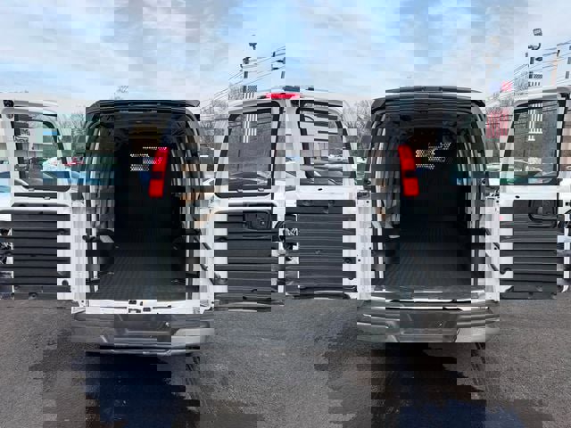 Used 2024 GMC Savana 2500 w/ Driver Convenience Package image 6