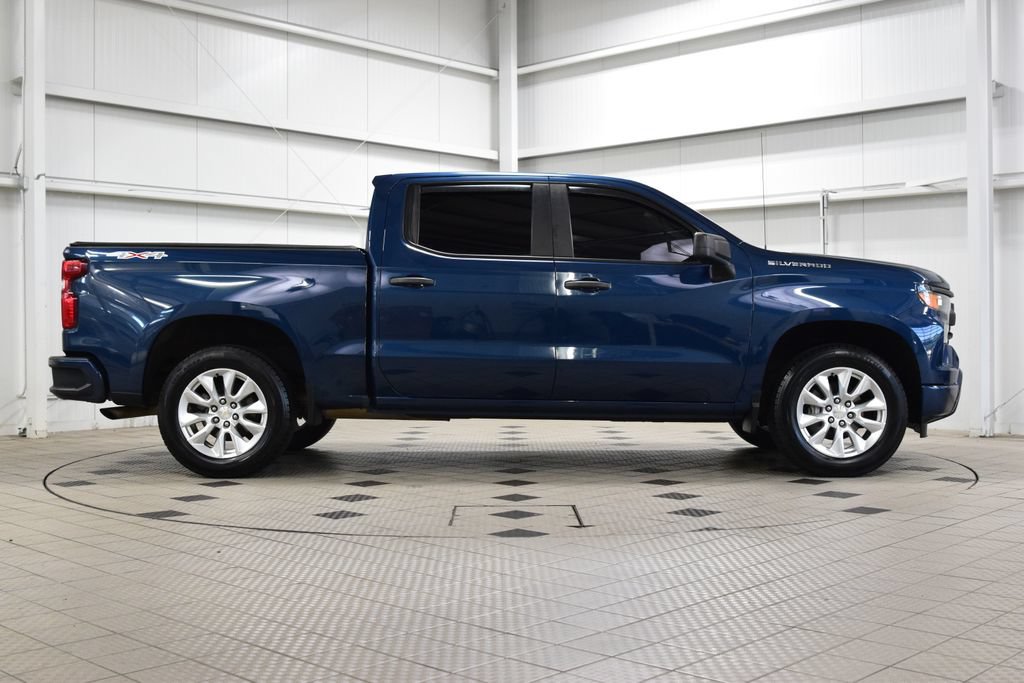 Used 2023 Chevrolet Silverado 1500 Custom AWD/4WD image 9