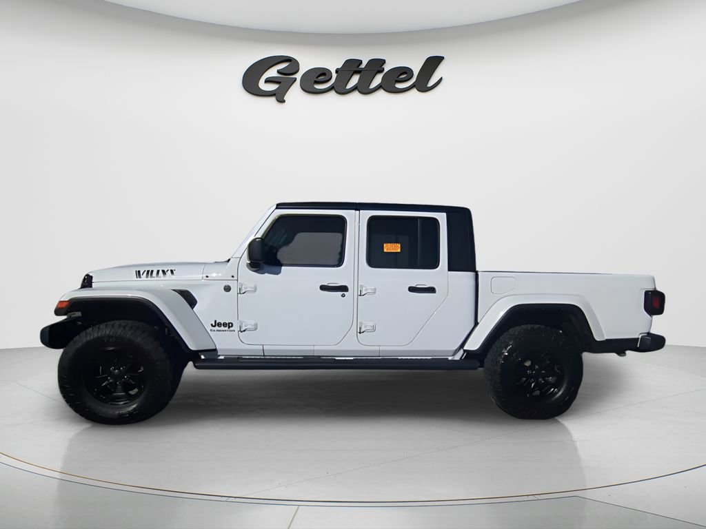 Used 2022 Jeep Gladiator Willys image 2