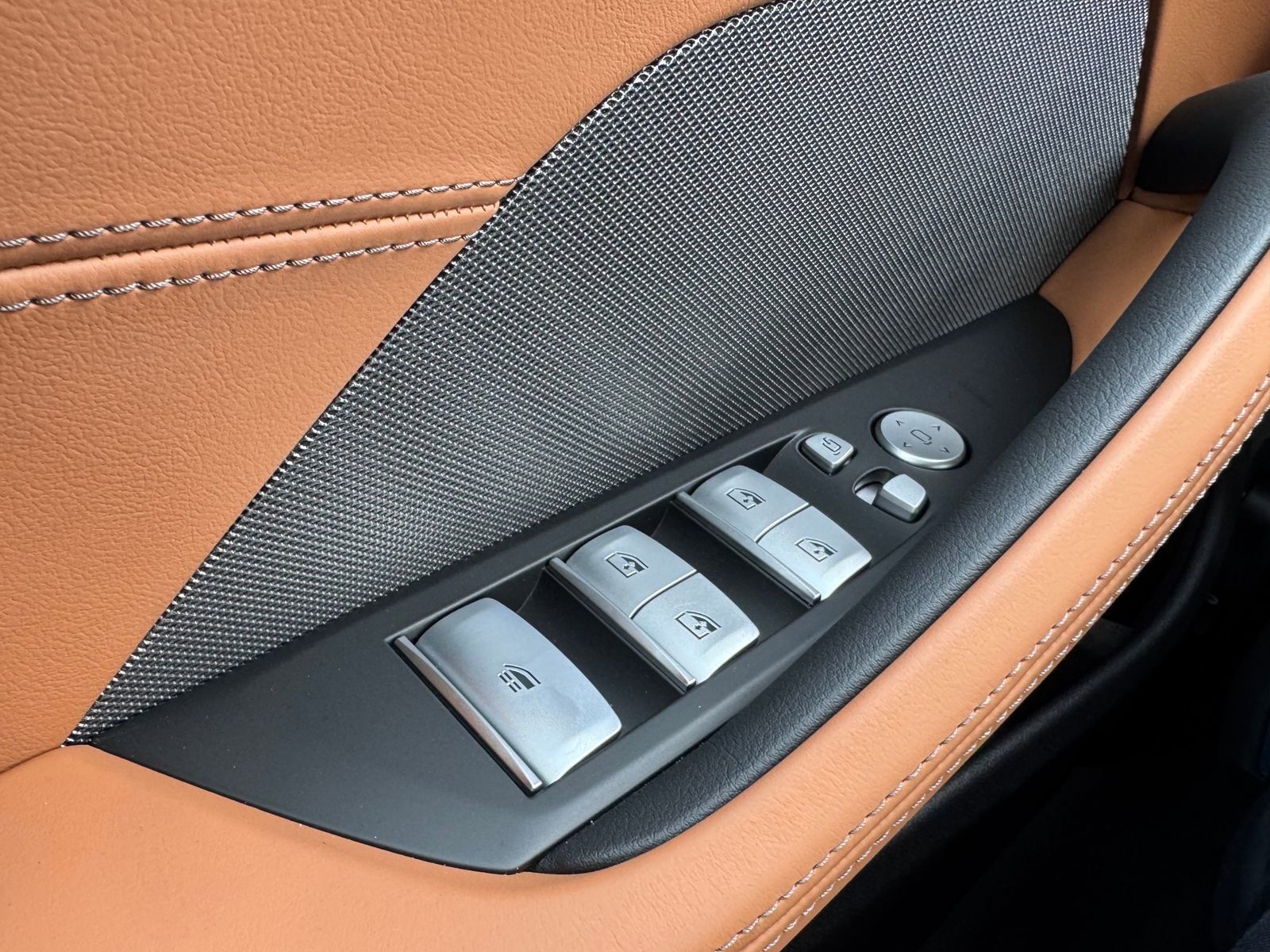 New 2026 BMW 840i Convertible w/ Comfort Seating Package image 16