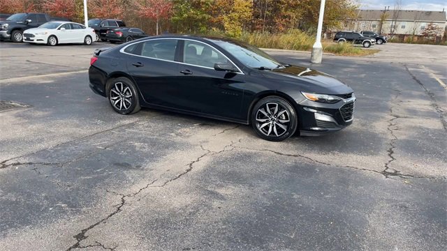 Certified 2023 Chevrolet Malibu RS w/ LPO, Floor Liner Package image 9