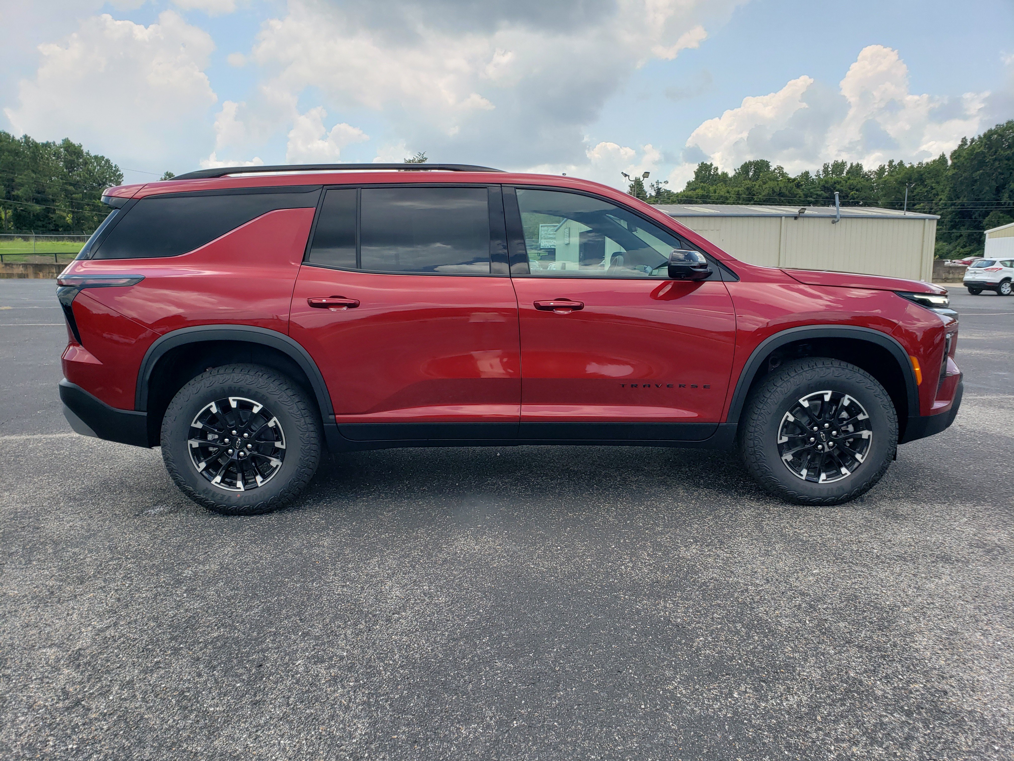 New 2026 Chevrolet Traverse Z71 w/ Driver Confidence Package AWD/4WD image 5