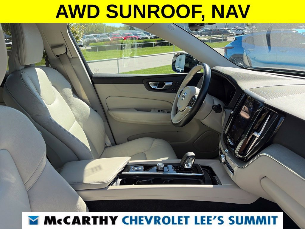 Used 2024 Volvo XC60 B5 Plus AWD/4WD image 30