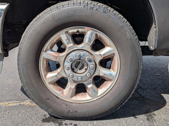 Used 2015 Ford F350 Lariat w/ Lariat Interior Package image 18