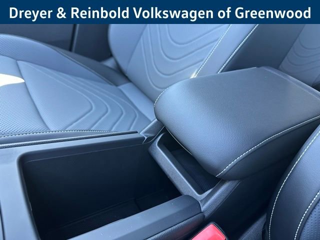 New 2025 Volkswagen Tiguan SE R-Line image 24
