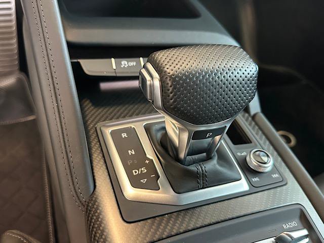 Used 2017 Audi R8 V10 AWD/4WD image 21