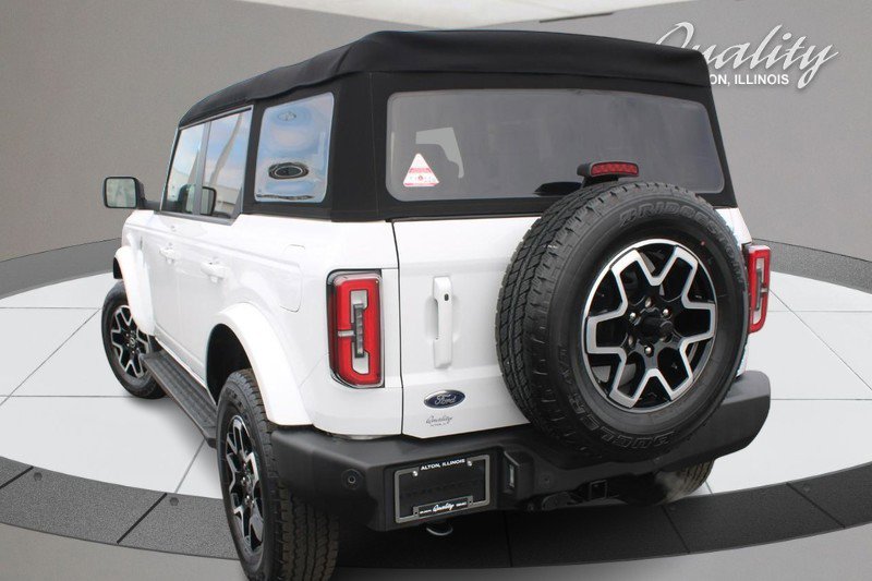 Used 2023 Ford Bronco Outer Banks image 6