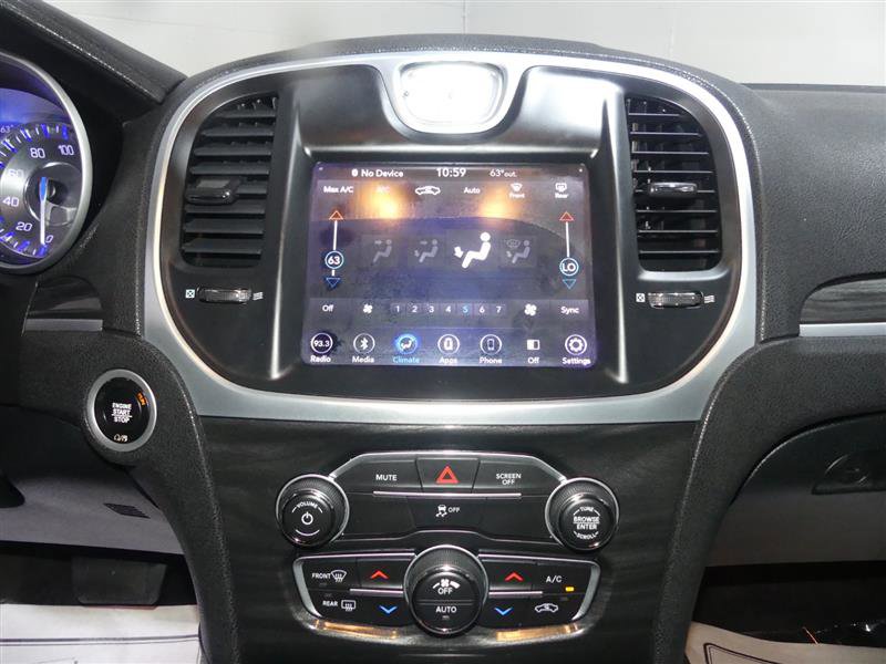 Used 2018 Chrysler 300 Touring w/ Driver Convenience Group AWD/4WD image 34