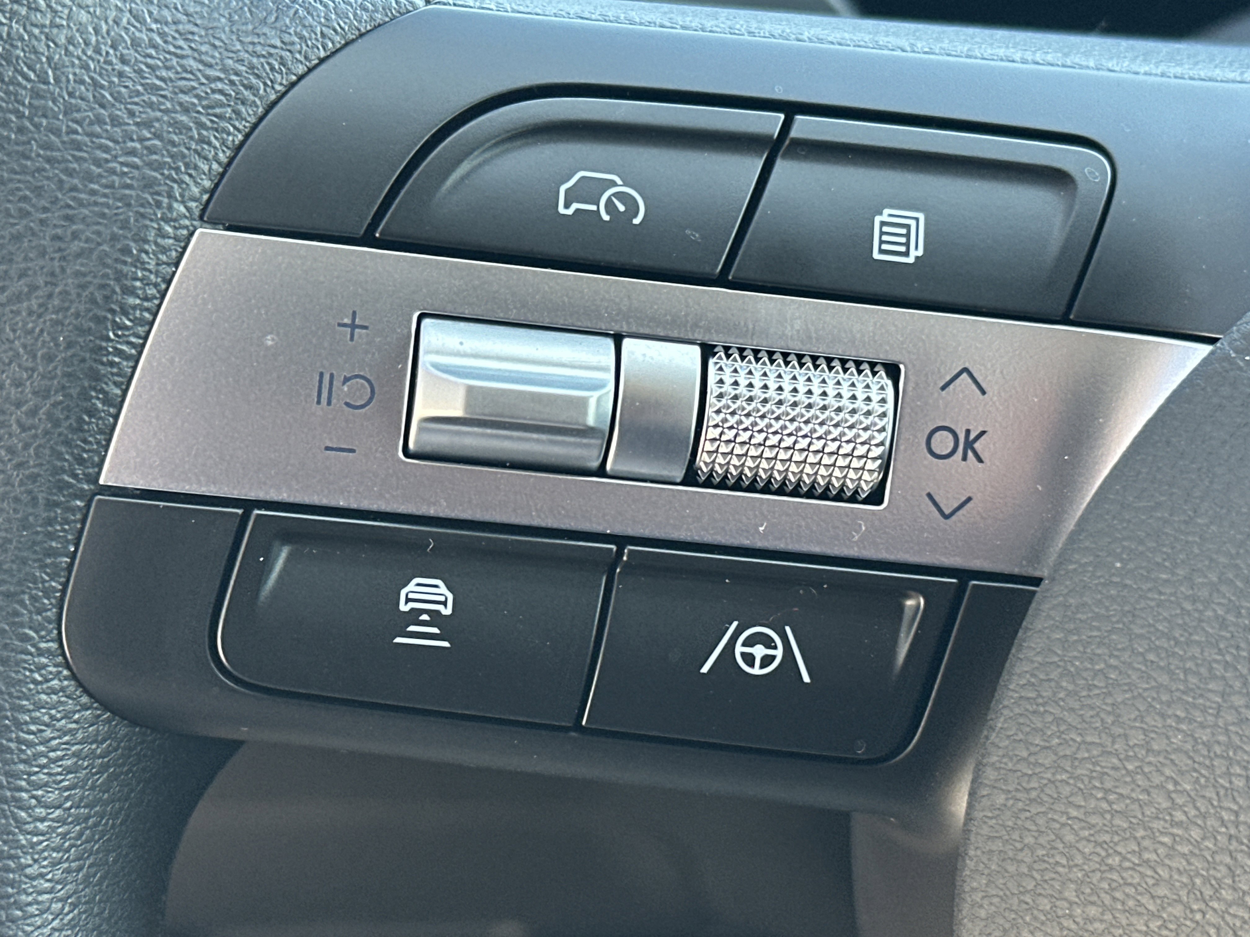 New 2026 Hyundai Tucson SEL FWD image 24