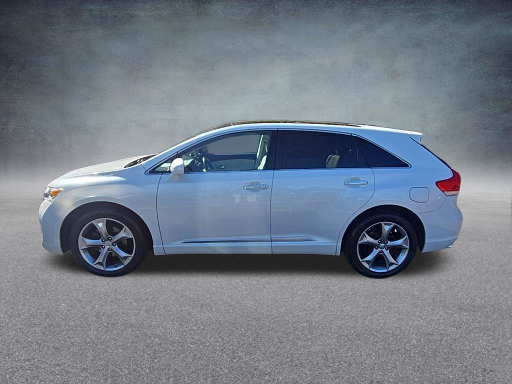 Used 2011 Toyota Venza AWD w/ Comfort Pkg image 4