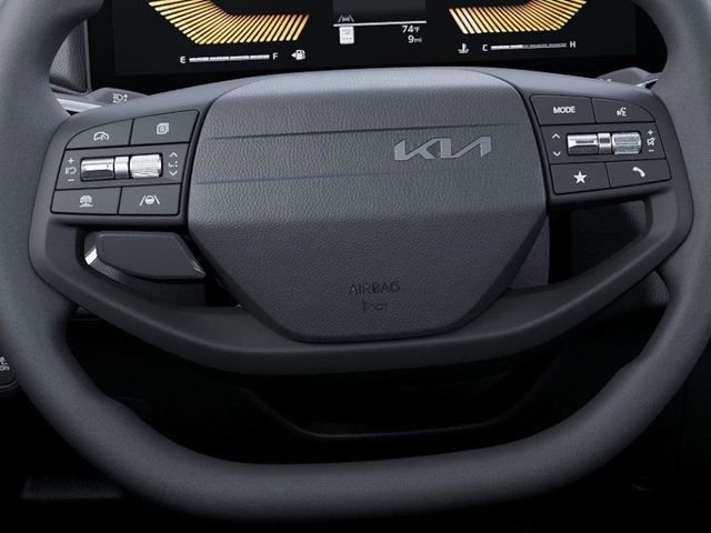 New 2025 Kia K4 FWD image 22