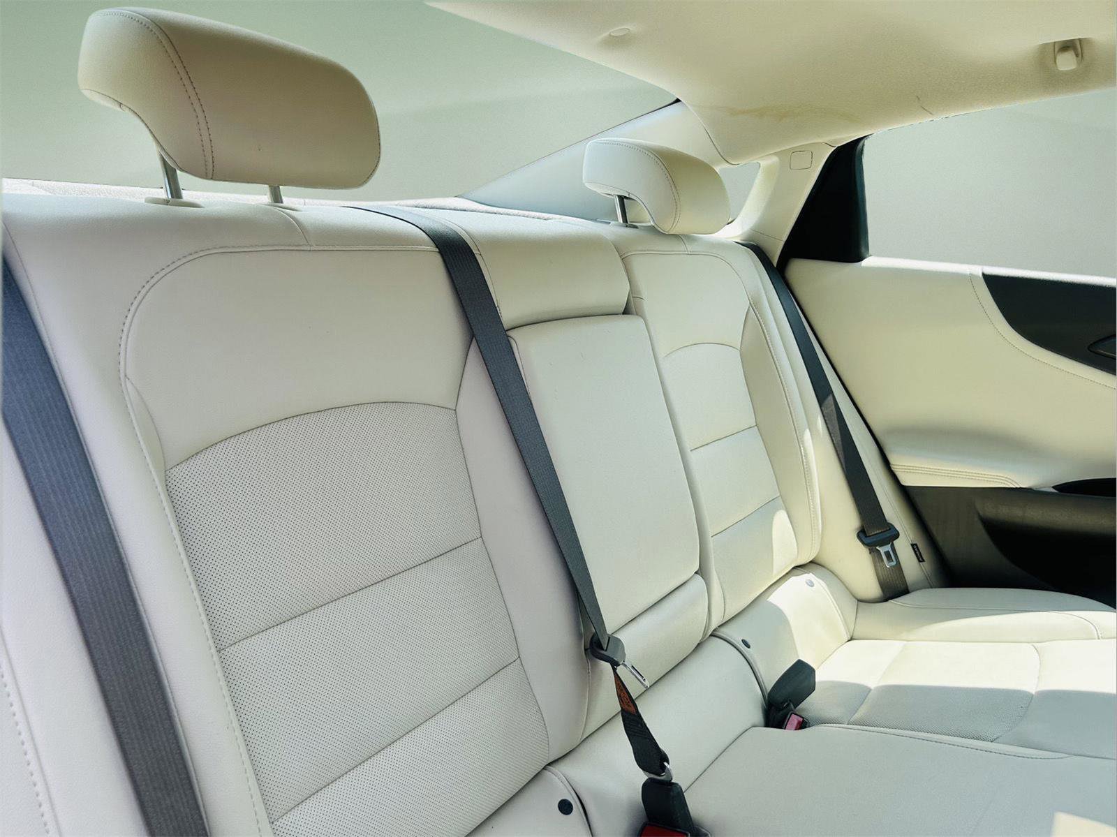 Used 2021 Chevrolet Malibu Premier image 32