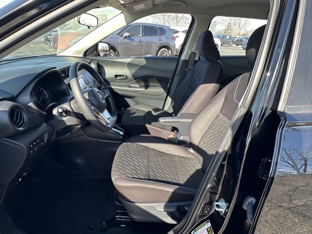 Certified 2021 Nissan Kicks S image 23