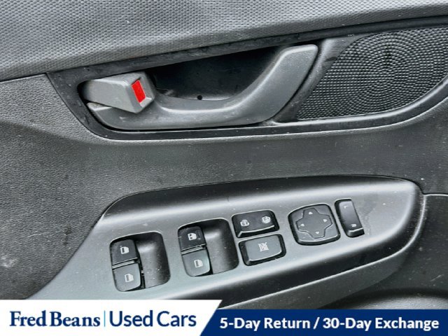 Used 2021 Hyundai Kona SE FWD image 18