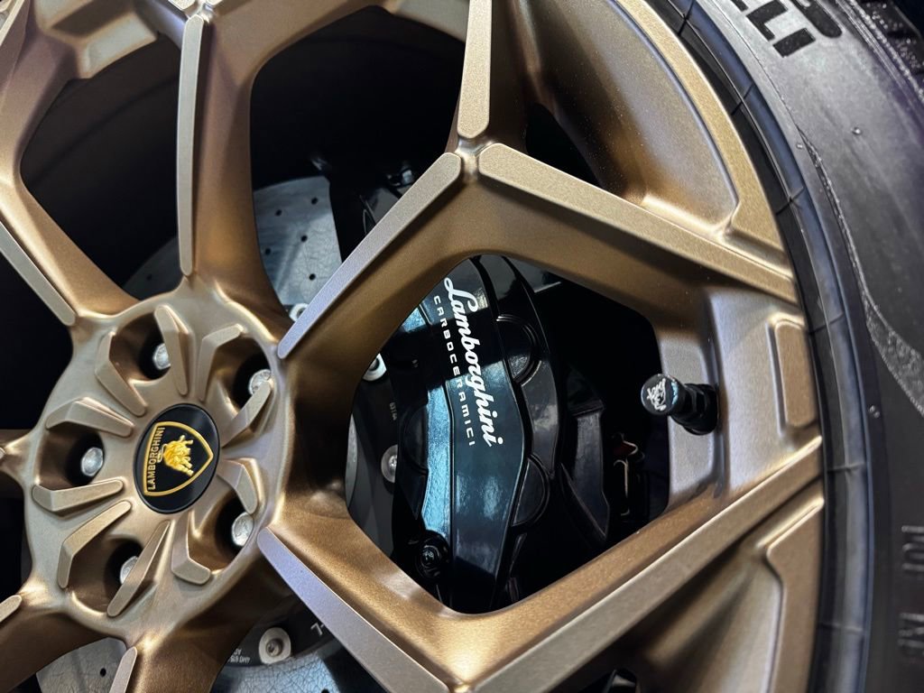 Used 2024 Lamborghini Urus Performante image 22