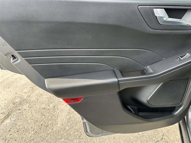Used 2025 Ford Escape Platinum AWD/4WD image 11