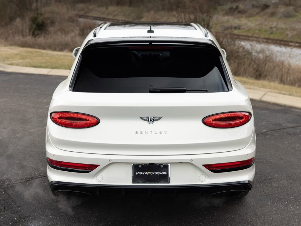 Used 2023 Bentley Bentayga Extended Wheelbase image 11
