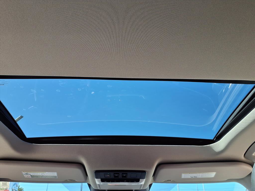 New 2026 Nissan Rogue Platinum image 5