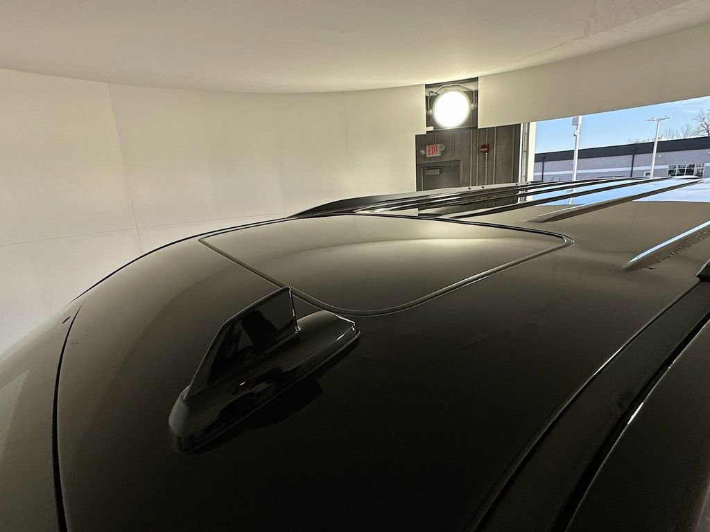 Used 2020 GMC Yukon Denali w/ Denali Premium Package image 23