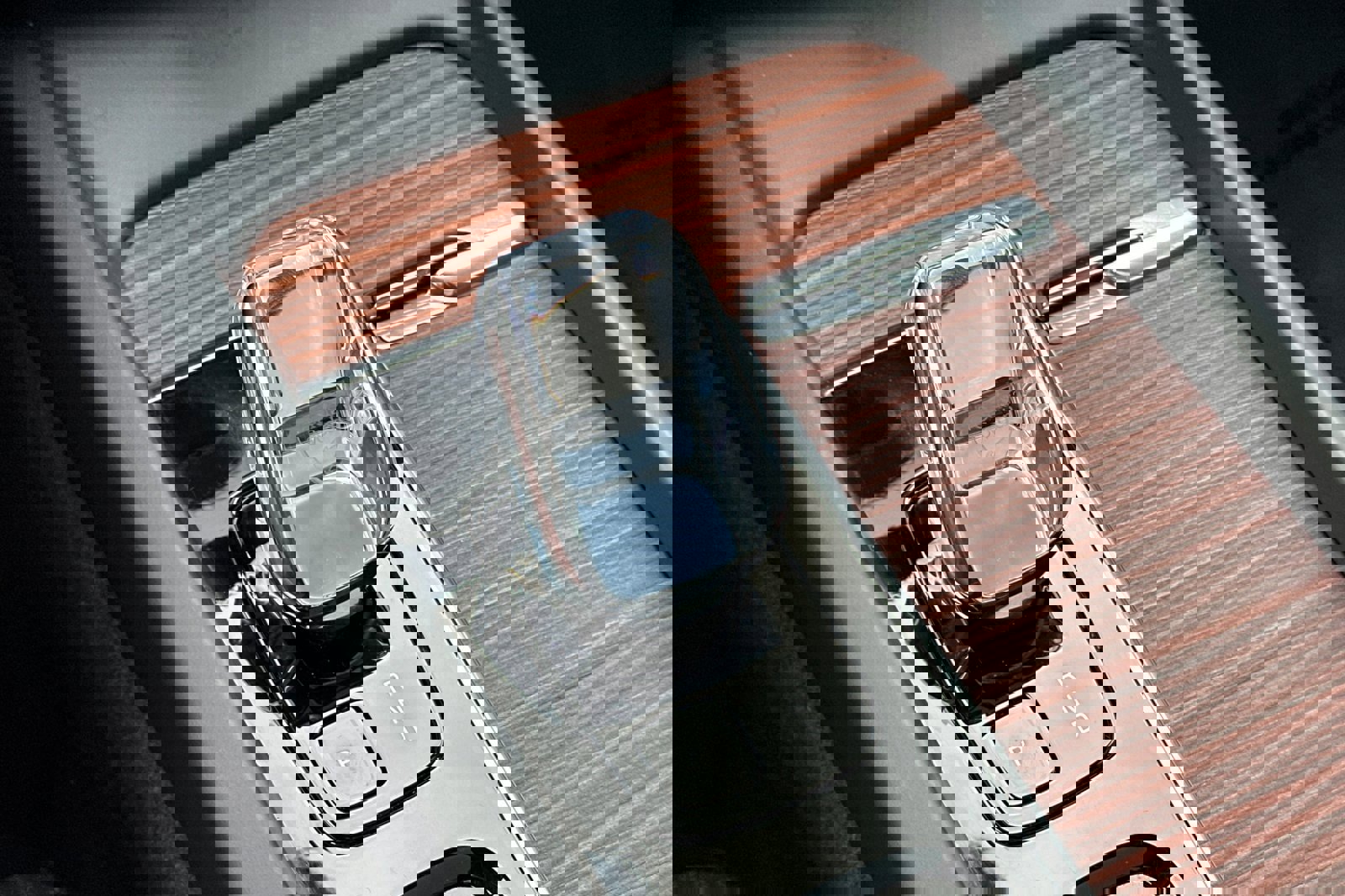 Certified 2024 Volvo XC60 B5 Ultimate w/ Protection Package Premier image 25